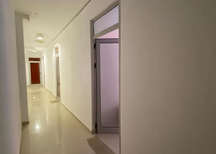 & Perla ساني بيتش