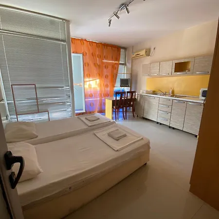 Apartment & Perla