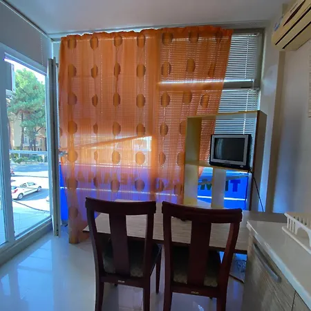 Apartment & Perla *
